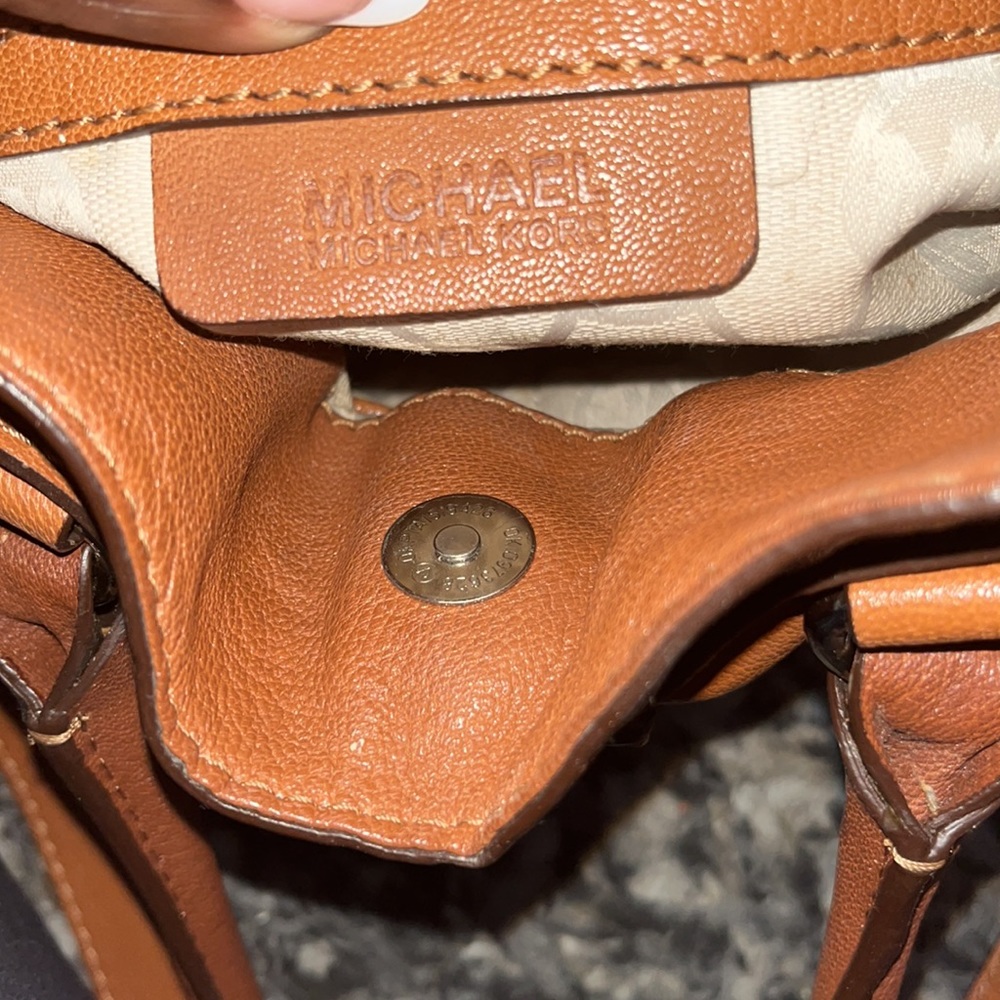 Authentic Michael Kors Handbag - image 3